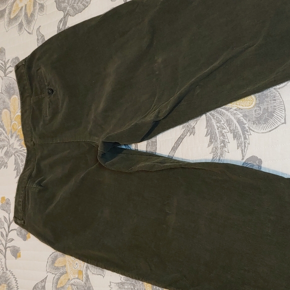 L.L. Bean Petite Green Corduroy Pants - Picture 4 of 6